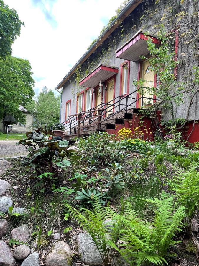 Karkola Koulumaeki旅舍 外观 照片
